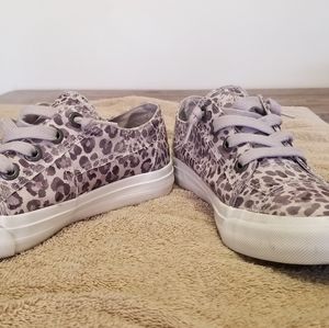 Size 7 Blowfish slip ons.